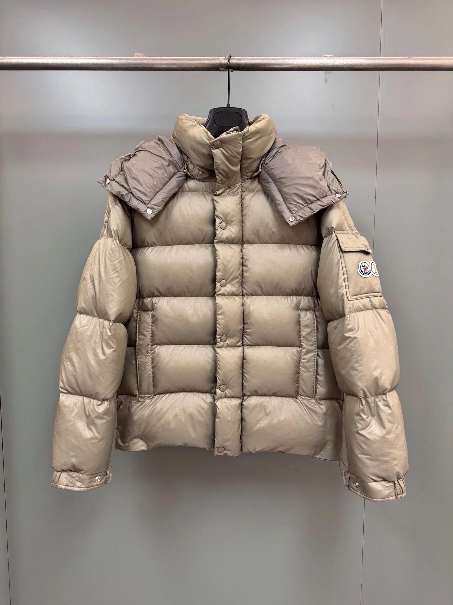 Moncler Maya 70e anniversaire édition spéciale champagne métallisé